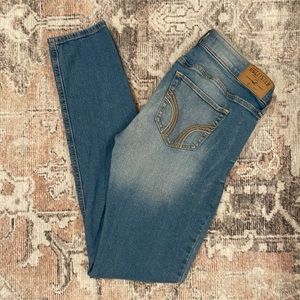 Hollister Light Wash Low Rise Skinny Jean